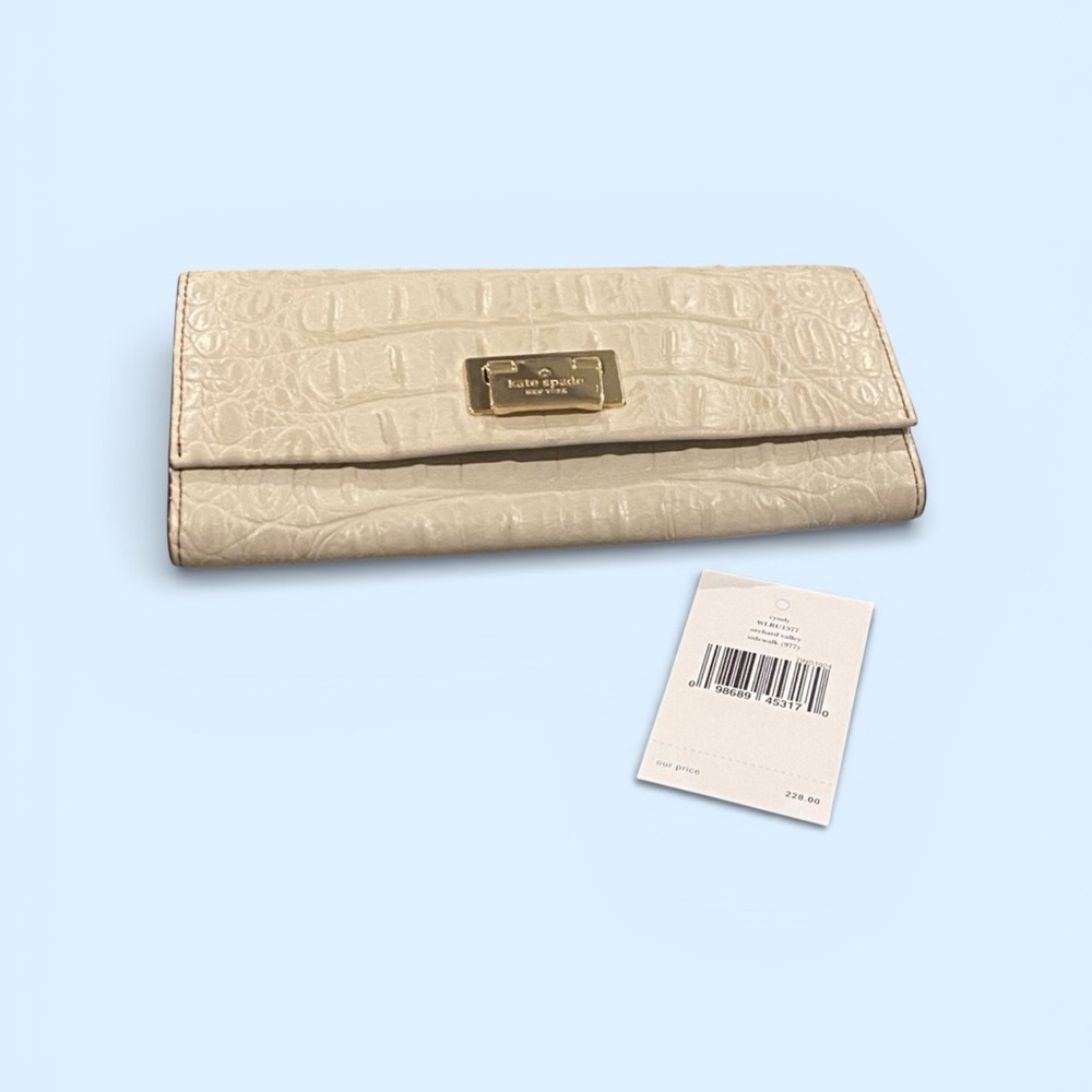 Kate Spade Cyndy Orchard Valley wallet in Sidewalk Gray NWT